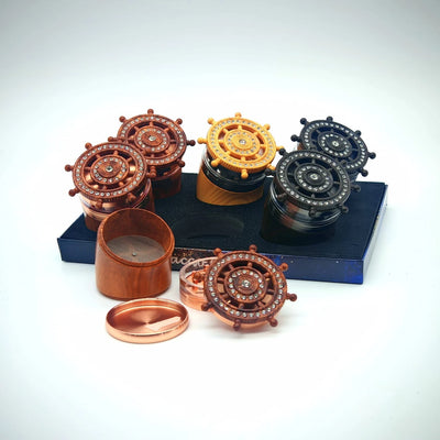 TOBACCO GRINDER 63MM 4PT BENT BODY W/HELM DESIGN WOODEN COLORS GR310 ASST