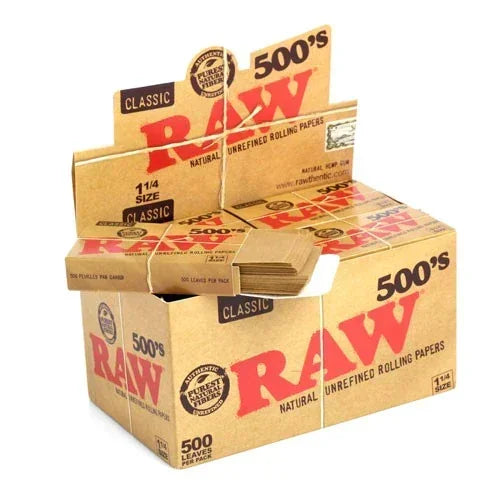 RAW CLASSIC 1 1/4 SIZE 500’S 01571  20 PACKS PER BOX  500 LEAVES PER PACK